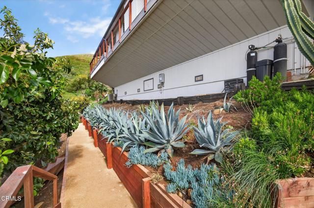 496 Lupine Way, Ventura, CA 93001