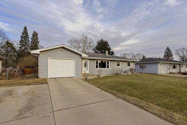 1808 N Concord Drive, Janesville, WI 52545