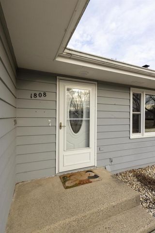 1808 N Concord Drive, Janesville, WI 52545