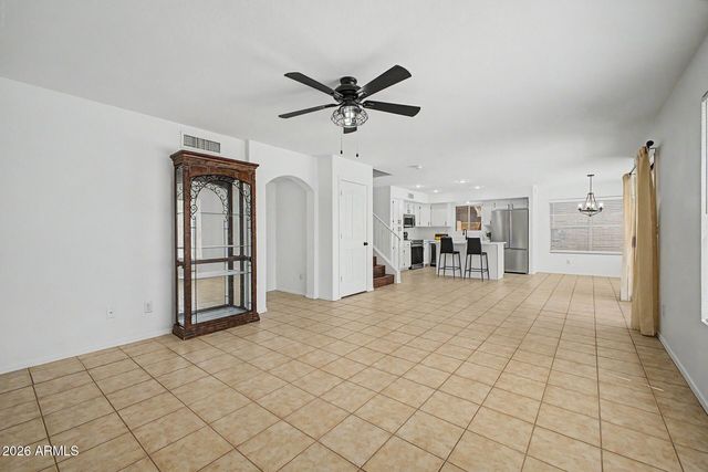 1053 W MYRNA Lane, Tempe, AZ 85284
