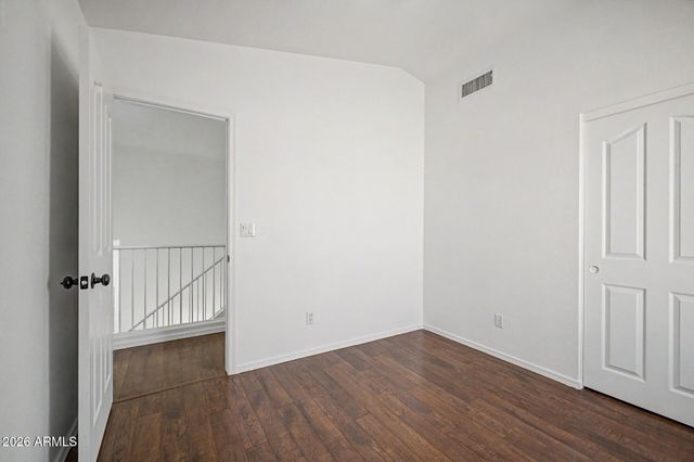 1053 W MYRNA Lane, Tempe, AZ 85284
