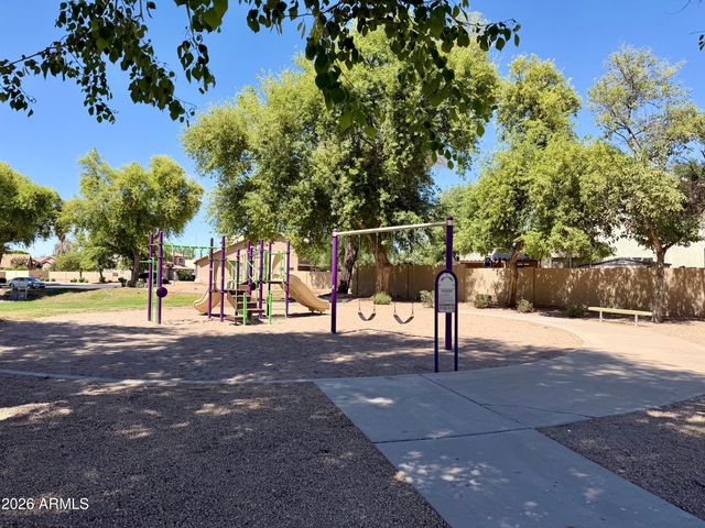 1053 W MYRNA Lane, Tempe, AZ 85284