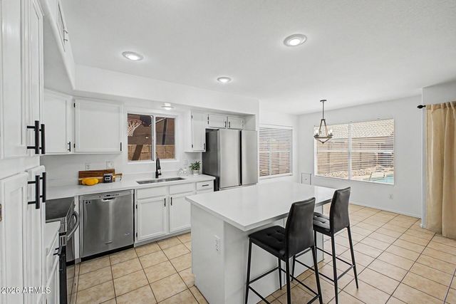 1053 W MYRNA Lane, Tempe, AZ 85284