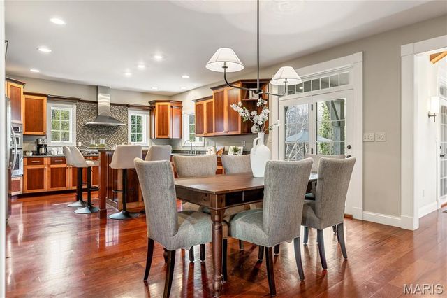 1007 Devonworth Manor Way, Town And Country, MO 63017