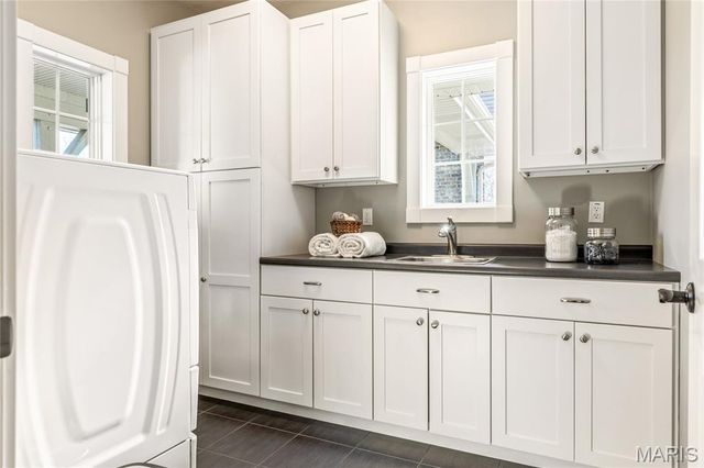 1007 Devonworth Manor Way, Town And Country, MO 63017