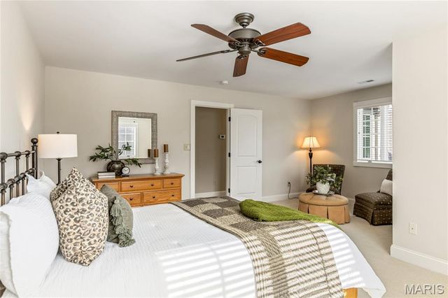 1007 Devonworth Manor Way, Town And Country, MO 63017