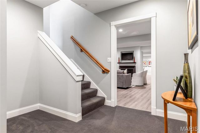 1007 Devonworth Manor Way, Town And Country, MO 63017