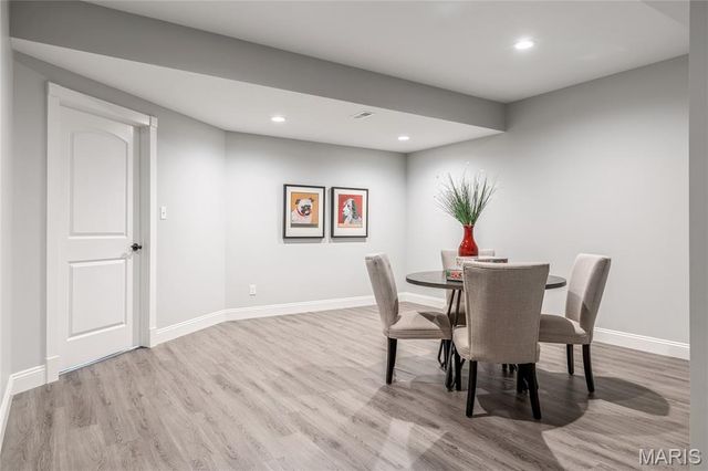 1007 Devonworth Manor Way, Town And Country, MO 63017