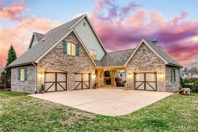 1007 Devonworth Manor Way, Town And Country, MO 63017