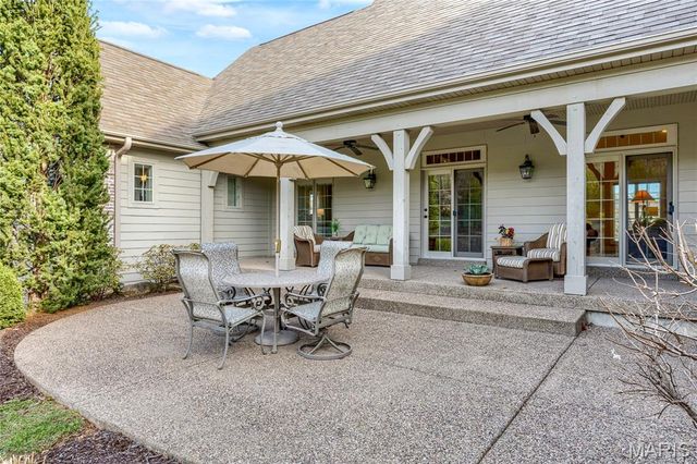 1007 Devonworth Manor Way, Town And Country, MO 63017