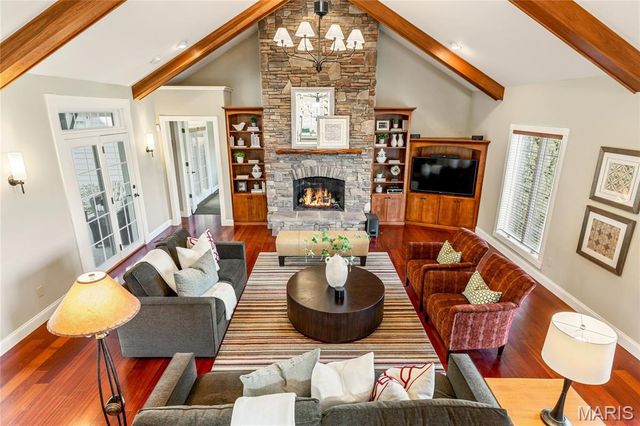 1007 Devonworth Manor Way, Town And Country, MO 63017