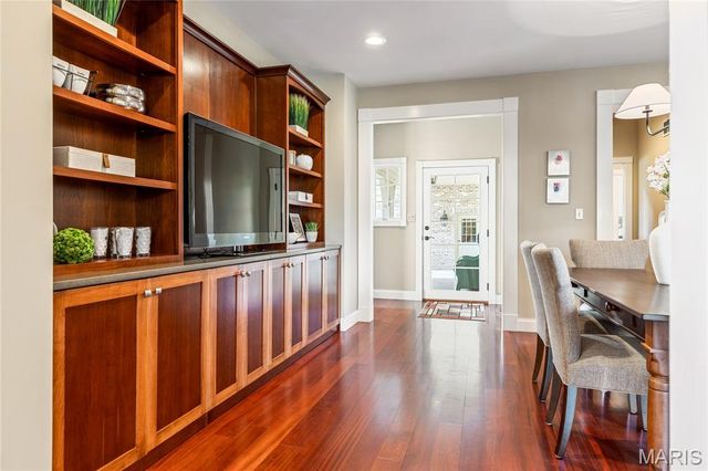 1007 Devonworth Manor Way, Town And Country, MO 63017