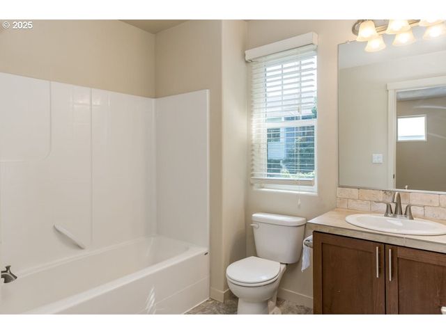 11507 Sw TOULOUSE St, Wilsonville, OR 97070