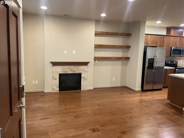 11507 Sw TOULOUSE St, Wilsonville, OR 97070