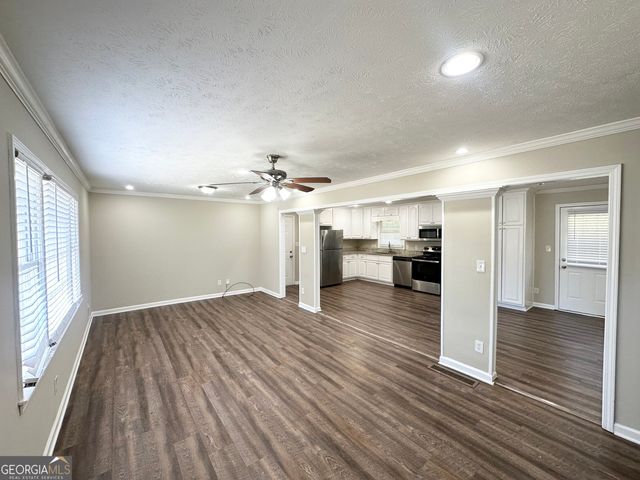 5906 Pine Hurst Way, Douglasville, GA 30135