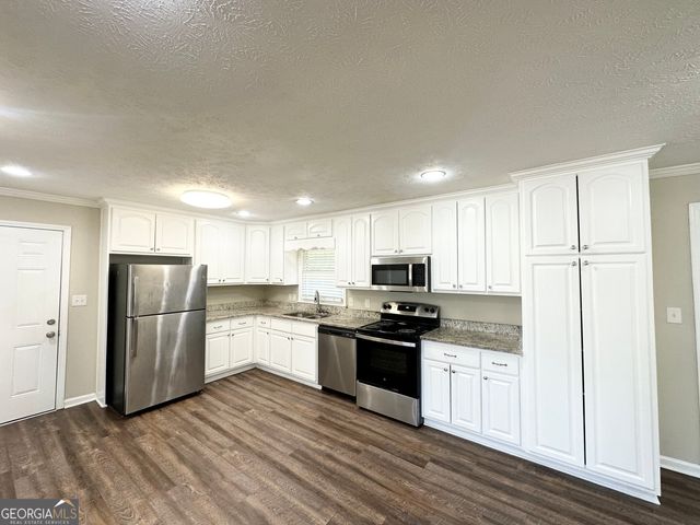 5906 Pine Hurst Way, Douglasville, GA 30135