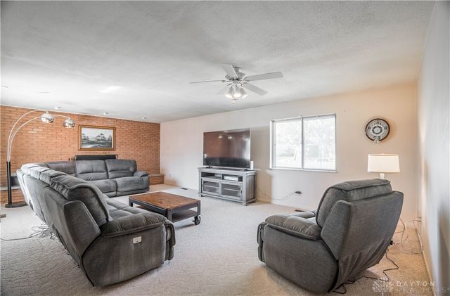 2650 Willowridge Drive, Dayton, OH 45414