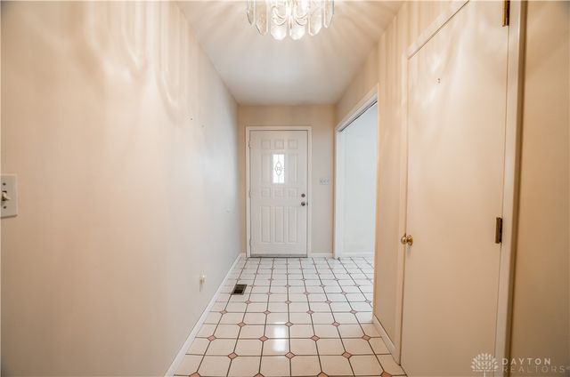 2650 Willowridge Drive, Dayton, OH 45414