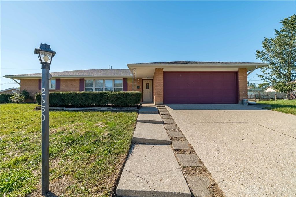 2650 Willowridge Drive, Dayton, OH 45414
