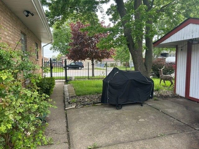 12764 S Ada Street, Calumet Park, IL 60827