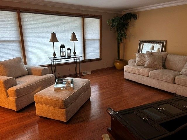 12764 S Ada Street, Calumet Park, IL 60827