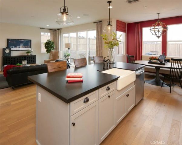 3958 Kilbern Way, San Luis Obispo, CA 93401