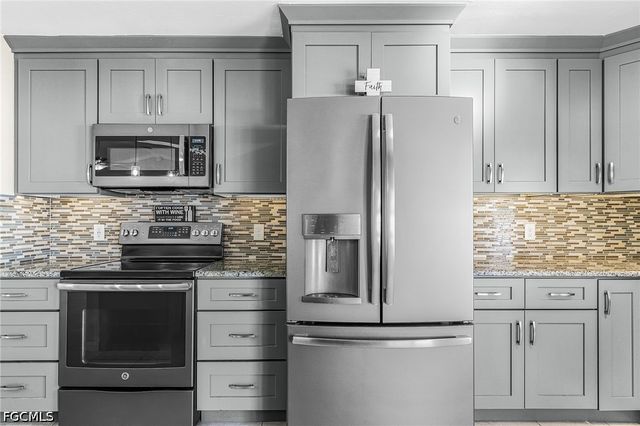 4302 SW 18th PL, Cape Coral, FL 33914