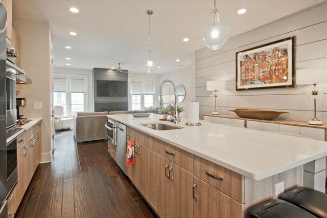 104 Canton Way, Roswell, GA 30075