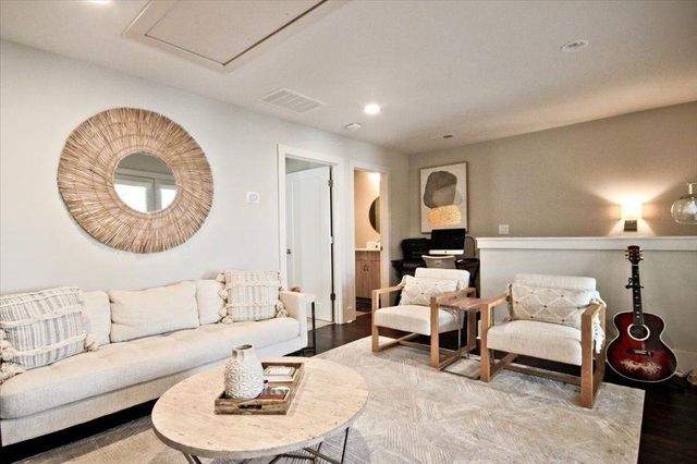 104 Canton Way, Roswell, GA 30075
