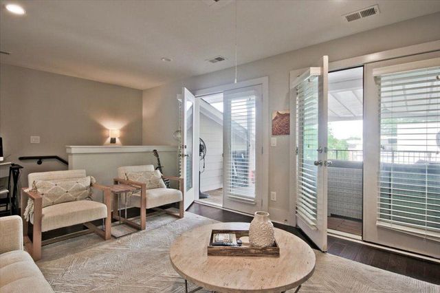 104 Canton Way, Roswell, GA 30075