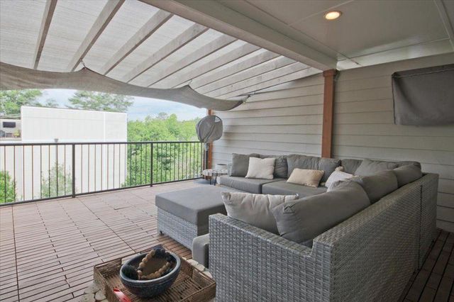 104 Canton Way, Roswell, GA 30075