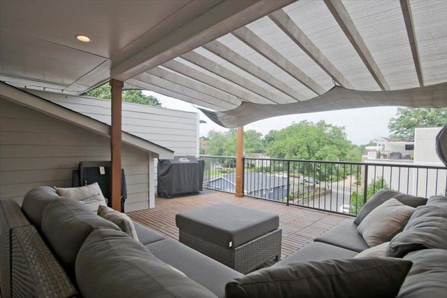 104 Canton Way, Roswell, GA 30075