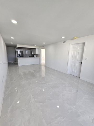 7125 Bay Dr 506, Miami Beach, FL 33141