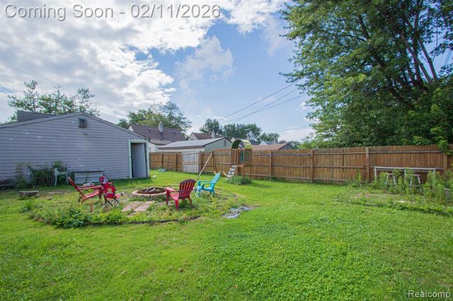 23537 Deziel Street, Saint Clair Shores, MI 48082