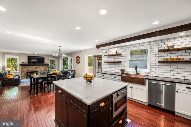 4 QUEENS CT, Landenberg, PA 19350
