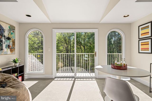 4 QUEENS CT, Landenberg, PA 19350
