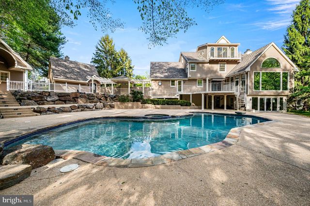 4 QUEENS CT, Landenberg, PA 19350