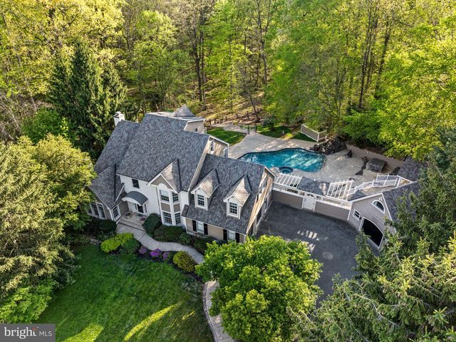 4 QUEENS CT, Landenberg, PA 19350