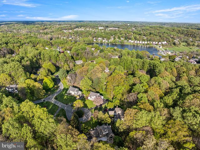 4 QUEENS CT, Landenberg, PA 19350