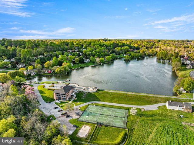 4 QUEENS CT, Landenberg, PA 19350
