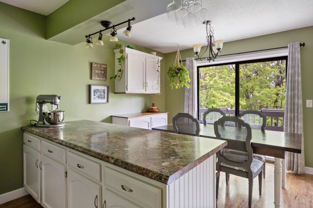 6 Twin Oaks Terrace, South Burlington, VT 05403