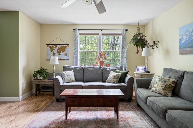6 Twin Oaks Terrace, South Burlington, VT 05403