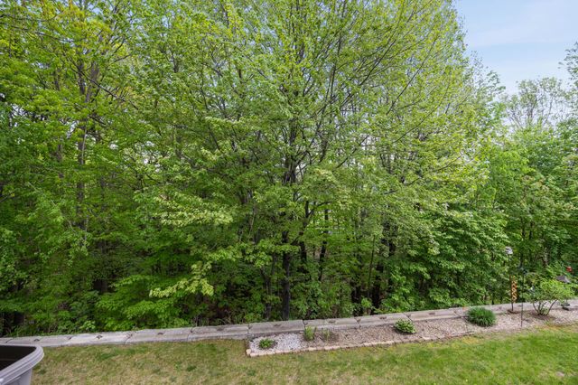 6 Twin Oaks Terrace, South Burlington, VT 05403