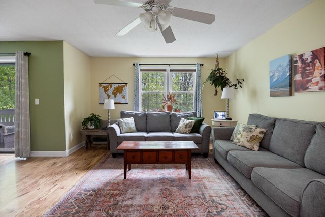 6 Twin Oaks Terrace, South Burlington, VT 05403