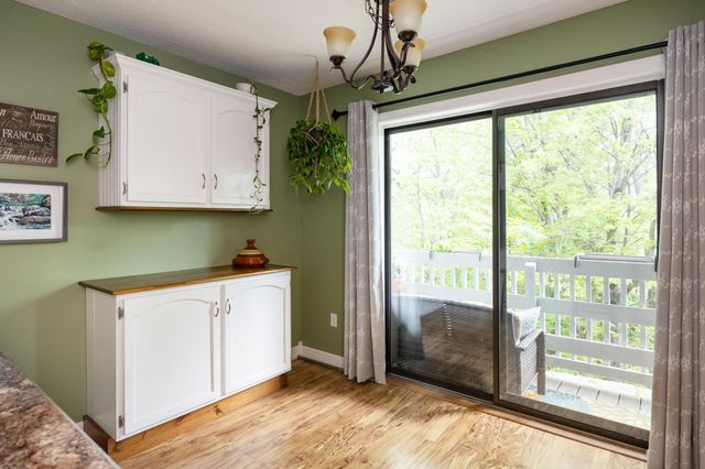 6 Twin Oaks Terrace, South Burlington, VT 05403