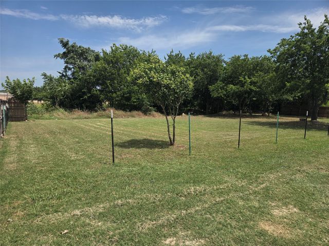 2709 Beverly Avenue, Fort Worth, TX 76104