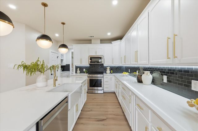 1400 Hudspeth Drive, Carrollton, TX 75010