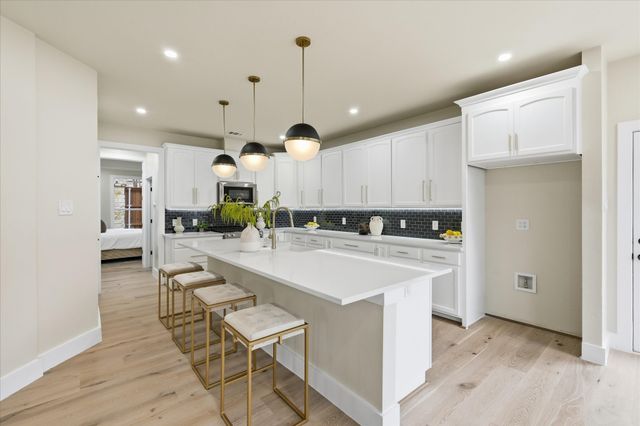 1400 Hudspeth Drive, Carrollton, TX 75010