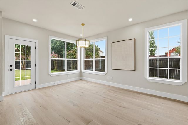 1400 Hudspeth Drive, Carrollton, TX 75010