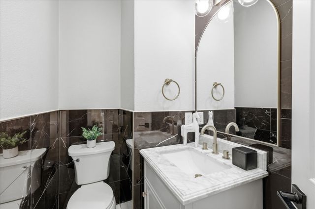 1400 Hudspeth Drive, Carrollton, TX 75010